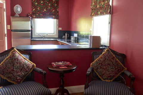 Aldermere Estate Luxury Apartments - Pubs and Clubs 30