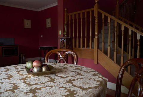 Aldermere Estate Luxury Apartments - Pubs and Clubs 16