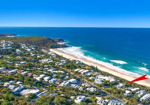 NEW Sunshine Beach Family Escape 3 Bedroom With Free Wifi And Parking - Pubs and Clubs 2