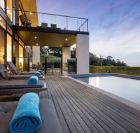 Newhaven Luxury family home with bay views large pool Jacuzzi tennis court playground - Pubs and Clubs