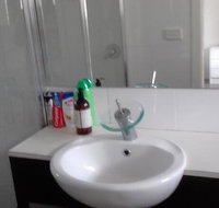 Nice single room in modern townhouse - Go Out