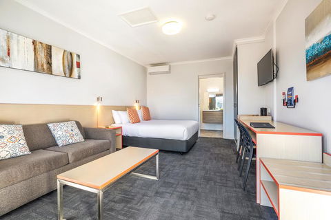Nightcap At Ferntree Gully Hotel Motel - Pubs and Clubs 0