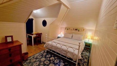 No14 Lovel St Hostel - Pubs and Clubs 2