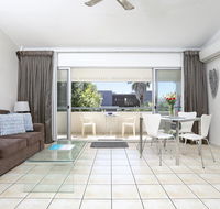 Noosa Retreat - Pubs and Clubs
