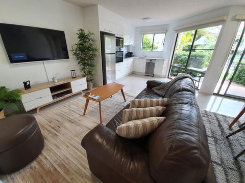 Noosa River Retreat - Pubs and Clubs 2