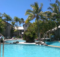 Noosaville Resort Living on Noosa River Gympie Terrace - Go Out