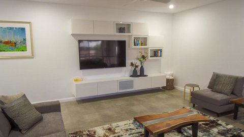 NORTHERN HAVEN TOO, North Haven - Go Out 1