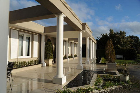 Norwood House Motel & Receptions - Pubs and Clubs 0