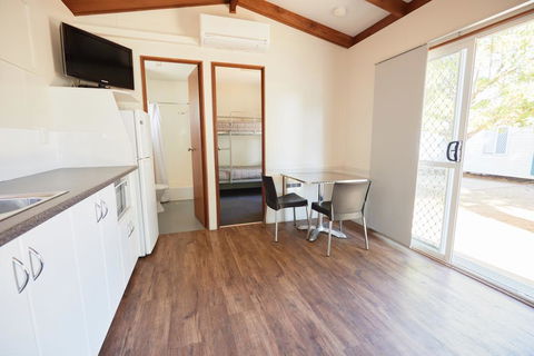 NRMA Dubbo Holiday Park - Pubs and Clubs 1