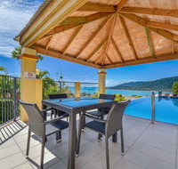 Ocean Views Galore - Airlie Beach - Go Out