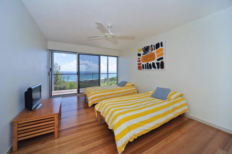 Oceanside 3 Bedrooms - Pubs and Clubs 1