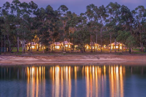 Olio Bello Lakeside Glamping - Go Out 0