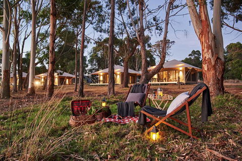 Olio Bello Lakeside Glamping - Go Out 2