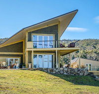 On the Huon River - Pubs and Clubs