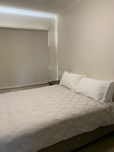 One Bedroom Apartment - Pubs and Clubs 1