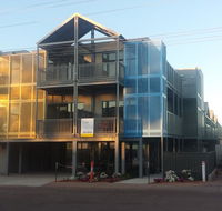 Onslow Apartments - Pubs and Clubs