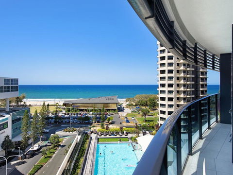 Oracle Resort Luxe Private 2 Bed - Tower 1 - Pubs and Clubs 2