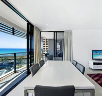 Oracle Resort Luxe Private 2 Bed - Tower 1 - Pubs and Clubs