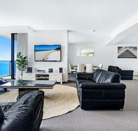 Oracle Resort Private 3 Bed Sub Penthouse - Pubs and Clubs