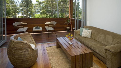 Orion's Lookout - Pubs and Clubs 2