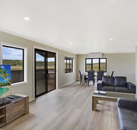Otway coastal villas - Pubs and Clubs