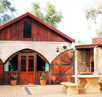 Outback Cellar  Country Cottage - Pubs and Clubs