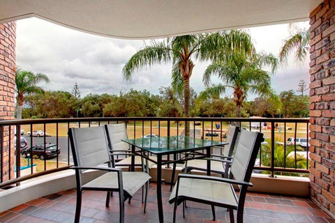 Pacific Blue - Pubs and Clubs 1