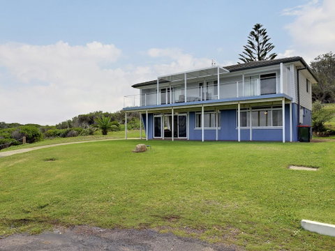 Pacific Street, 28, Ocean Retreat - Go Out 1