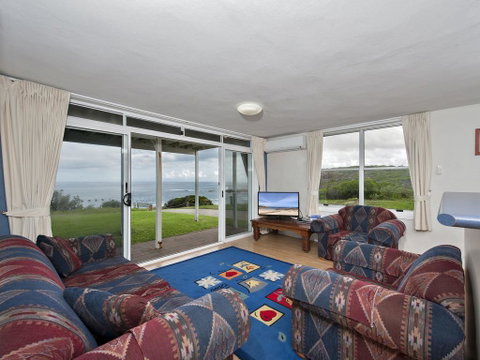 Pacific Street, 28, Ocean Retreat - Go Out 2