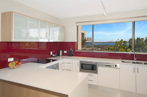 Pacific Tower Penthouse - Go Out 3