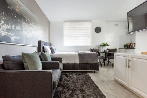 Paddington Apartment, Escape In Luxury - Go Out 1