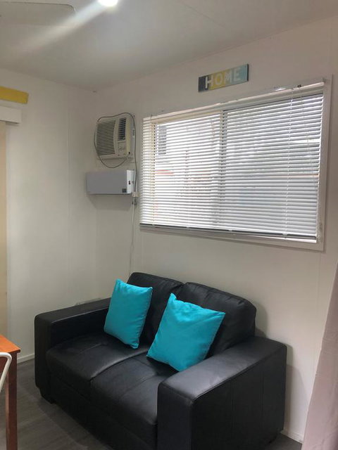 Palm Beach Caravan Park - Go Out 1