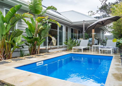 Palm Beach Cottage - Pubs and Clubs 0