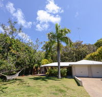 Palm Beachhouse - Pubs and Clubs