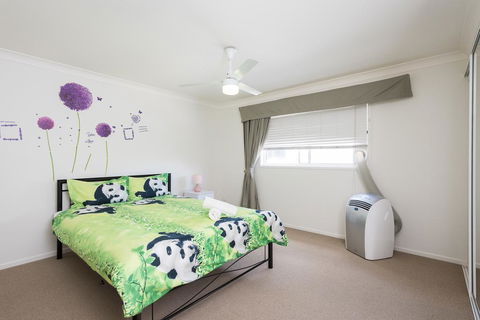 Panda Holiday -Close Mountain Ocean Pet Friendly - Go Out 0