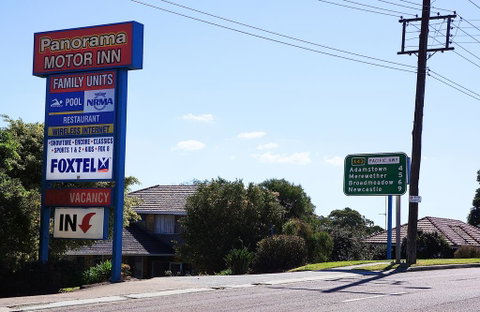 Panorama Motor Inn - Pubs and Clubs 0