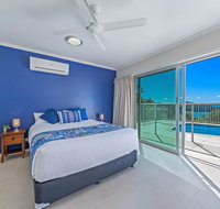 Panoramic Island Views - Shute Harbour - Go Out