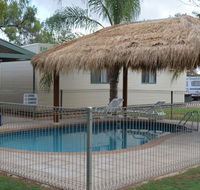 Paringa Caravan Park - Pubs and Clubs