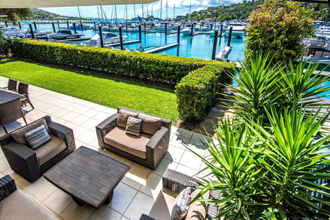 Pavilion 2 Luxury 4 Bedroom 3 Bathroom With Inground Pool And Gold Buggy - Pubs and Clubs 3