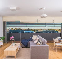 PEAK EAST 2bed2bath APT Ryde SO RELAXING - Go Out