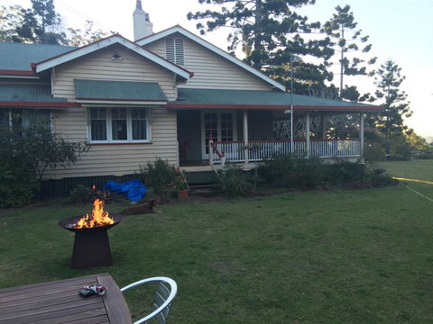 Pechey Homestead - Pubs and Clubs 0