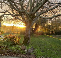 Peg Cottage - Pubs and Clubs