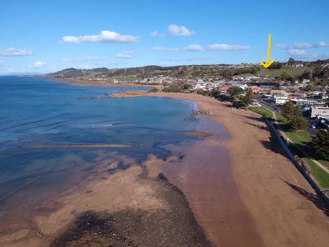 Penguin Seaside Homestay - Go Out 1