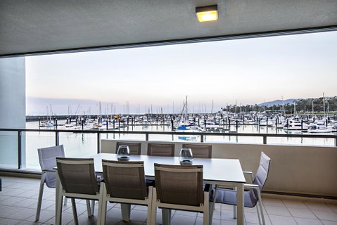 Peninsula Picture Perfect Airlie Beach - Go Out 1