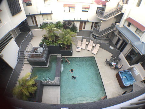 Penthouse Apartment, 7 Beach Road, Coolum Beach - Pubs and Clubs 1