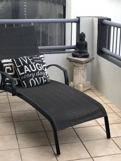Penthouse Apartment, 7 Beach Road, Coolum Beach - Pubs and Clubs 0