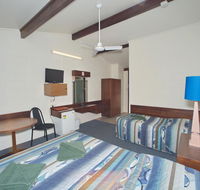 Peppercorn motor inn - Pubs and Clubs