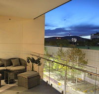 Perfectly Located Modern Apartment - Canberra CBD - Pubs and Clubs