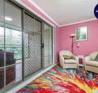 Pet Friendly Home - Pool  Parking - Tennis Court - Go Out