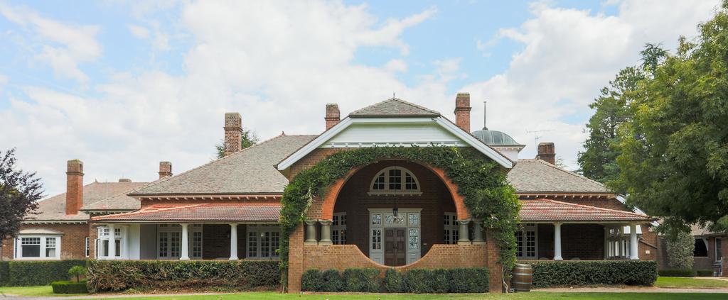 Armidale NSW Pubs and Clubs